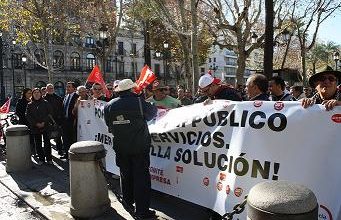 Photo of IU insta al Gobierno local del PP a aclarar si está de acuerdo con el esquirolaje de los mayoristas en la huelga de Mercasevilla