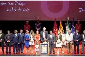 Photo of Ante las medallas del Día de la Ciudad