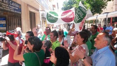 Photo of IU se suma a las protestas de la PAH Sevilla Este-Amate contra las malas prácticas de La Caixa
