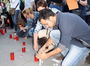 Photo of IU participa en la concentración por los fallecidos en el Mediterráneo