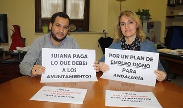 Photo of Los concejales de IU en Sevilla secundan un encierro para exigir un plan extraordinario contra el paro