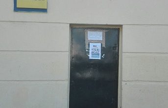 Photo of IU denuncia que la barriada Martínez Montañés vuelve a quedarse sin servicio de correos