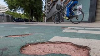 Photo of IU denuncia el nuevo contrato de mantenimiento de carriles bici “que nace con bajo presupuesto y cometiendo los mismo errores del pasado”
