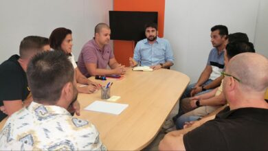 Photo of Ismael Sánchez muestra el apoyo de Izquierda Unida a la plantilla de Alestis Sevilla y reclama al Ayuntamiento un posicionamiento claro en defensa de sus derechos laborales
